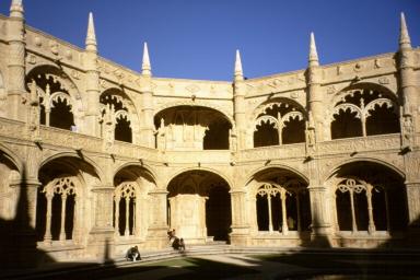 Cloister of the Mosterio (monastery) dos Jeronimos Belem