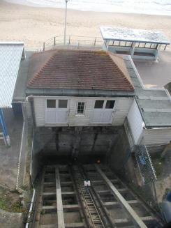 Lower tracks